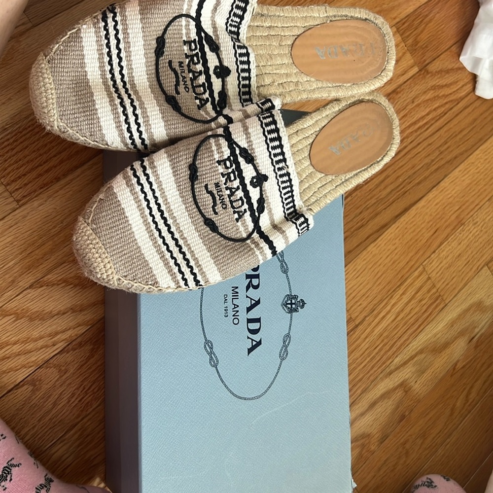 Prada Milano Espedrilles